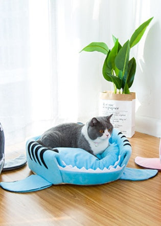 Creative Dual-Purpose Shark Pet Bed Small Dogs And Cats Warm Pet Bed -  Pet House